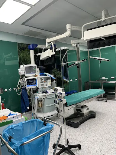 👨‍⚕️ Chirurg Plastyczny Otwock - dr n. med. Marcin Sierociński ☑️